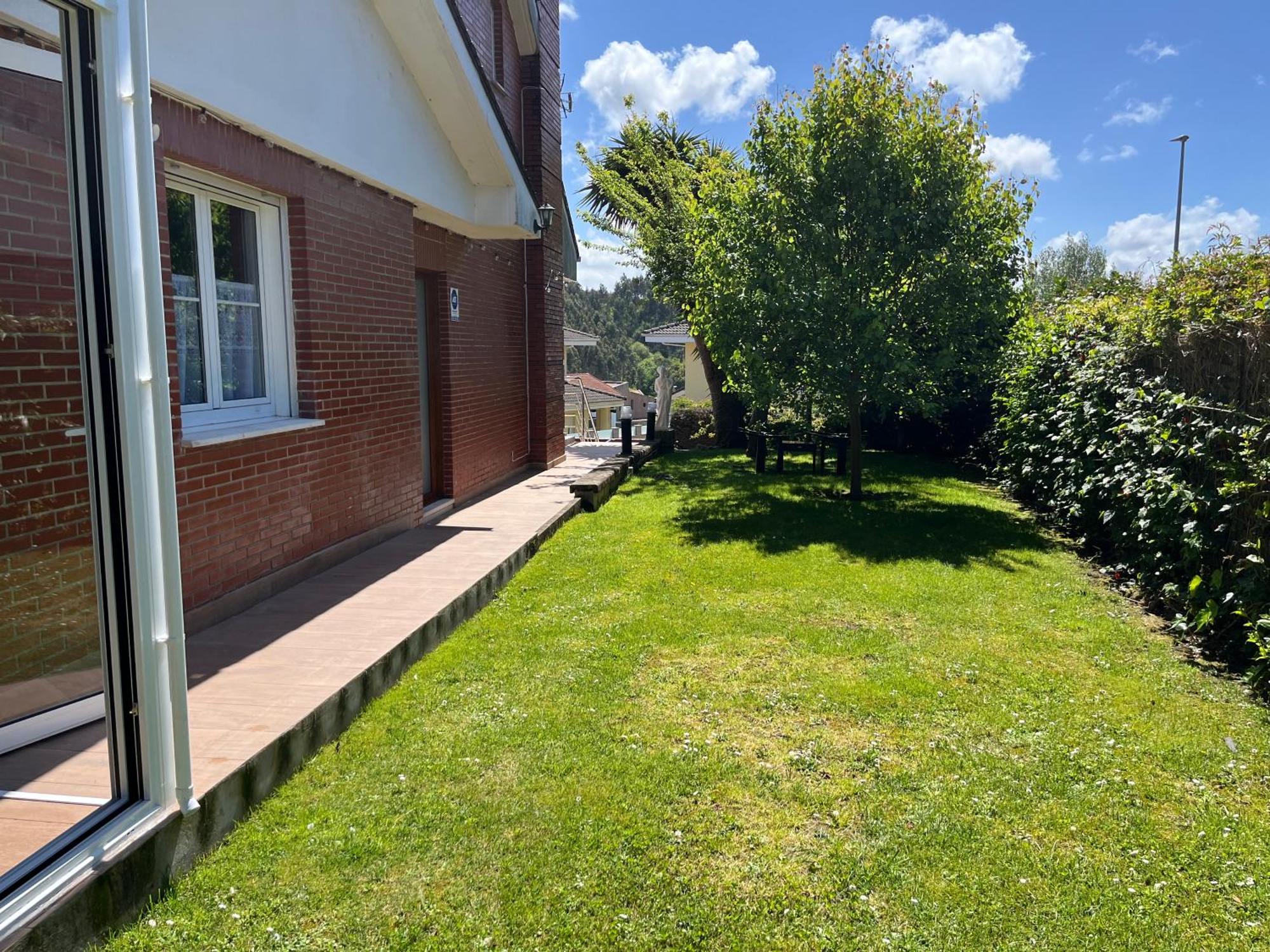 En Con Jardin Privatunterkunft Boó de Piélagos